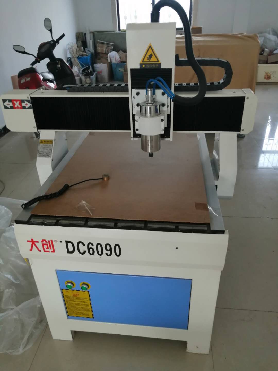 6090标牌雕刻机 6090标牌雕刻机